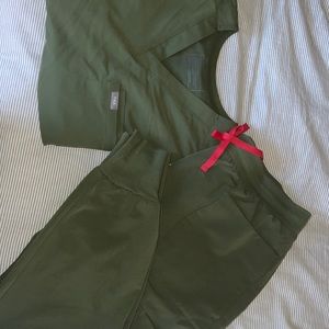 FIGS LIMITED EDITION💚OLIVE GREEN SET